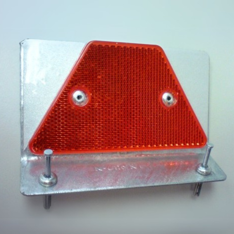 Concrete Median Reflector